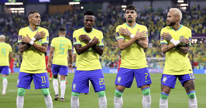 El baile de Raphinha, Vinicius, Paquetá y Neymar, en la goleada de Brasil contra Corea del Sur / EFE