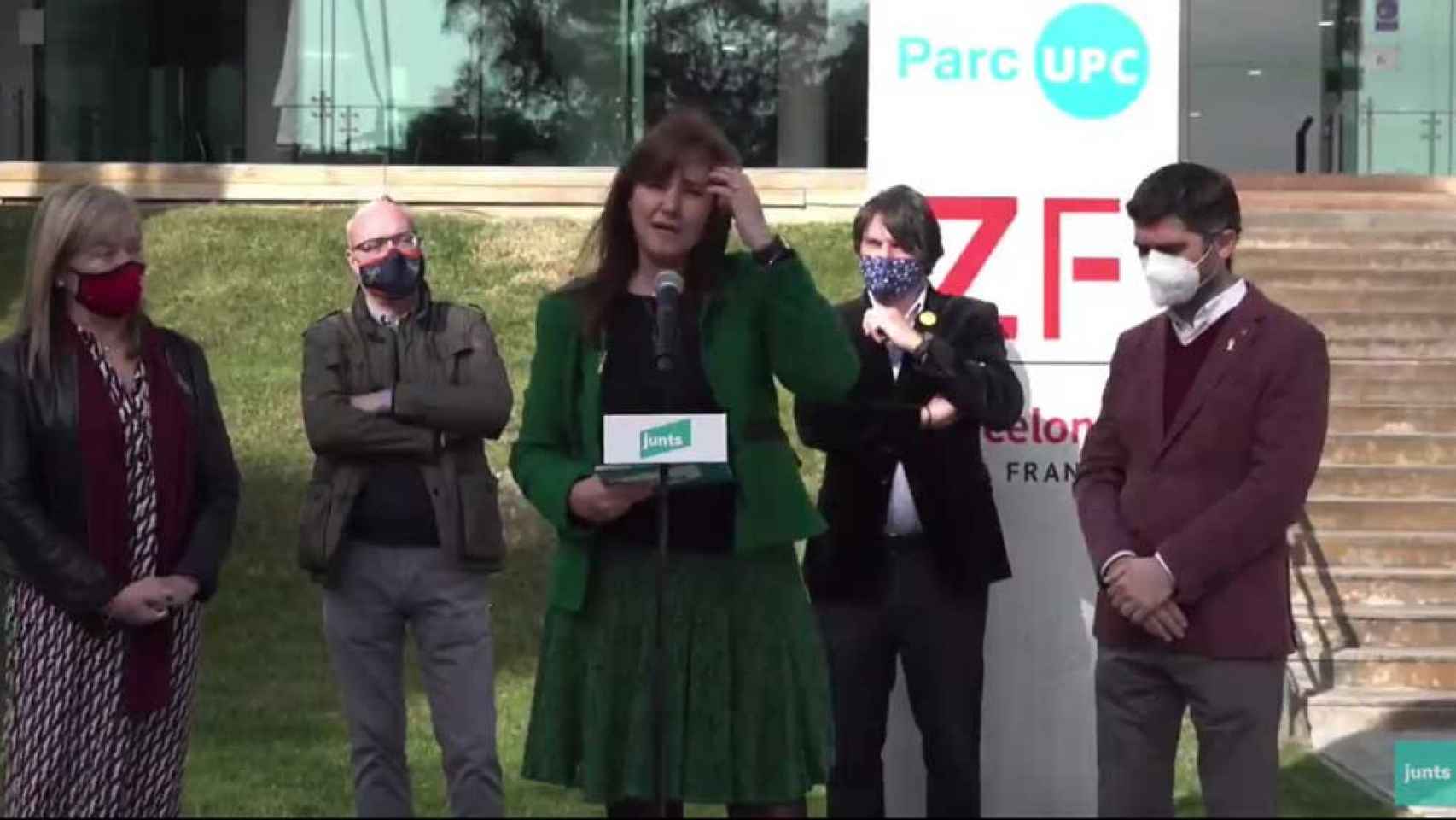 Laura Borràs, reivindicando poder hablar en catalán con las tostadoras en un mitin de JxCat