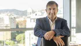 Jordi Juan, director de 'La Vanguardia', posa en su despacho tras la entrevista con Crónica Global / LENA PRIETO