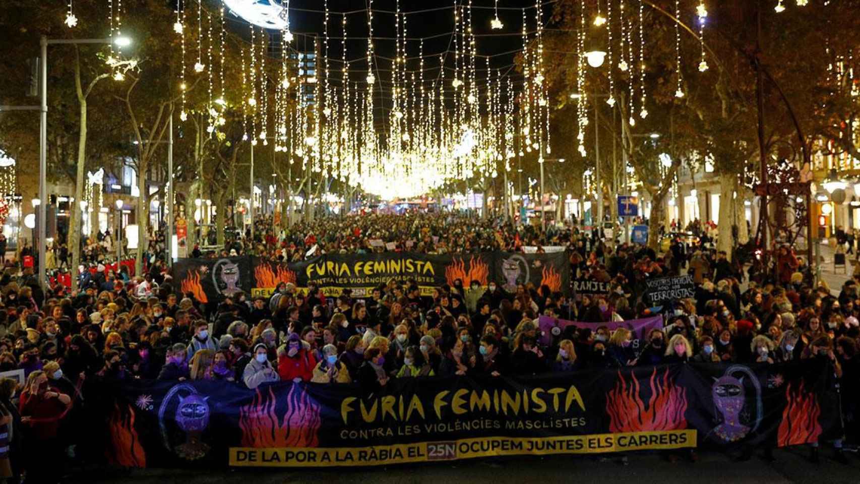 Manifestación feminista en Barcelona con motivo del 25N, Día Internacional para la Eliminación de la Violencia contra la Mujer / Alejandro García (EFE)