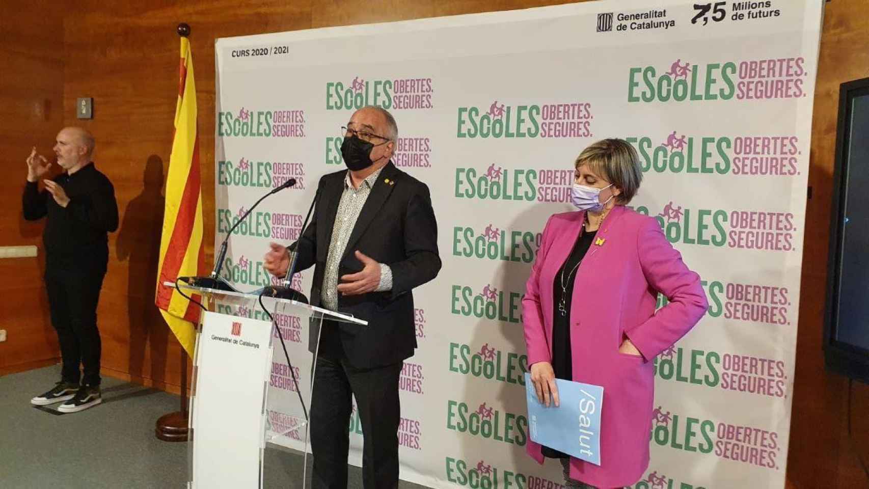 Josep Bargalló y Alba Vergés en la rueda de prensa en la que han asegurado que el personal educativo acabará el curso vacunado contra el Covid / EP