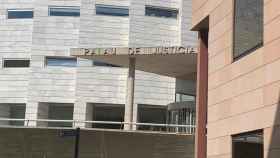 Fachada de los juzgados de Lleida, donde el pederasta de Mollerussa ha aceptado su condena / EP
