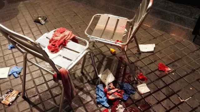 Imagen de la sangre tras la agresión de un mantero a un turista en Barcelona / CG