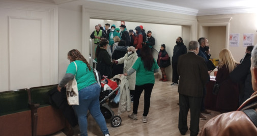 Activistas de la PAH se cuelan en unas jornadas del Colegio de Abogados de Barcelona - CG