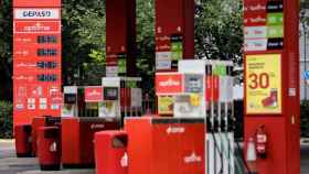 Una estación de servicio en Madrid en plena escalada de precios de las gasolinas / EP
