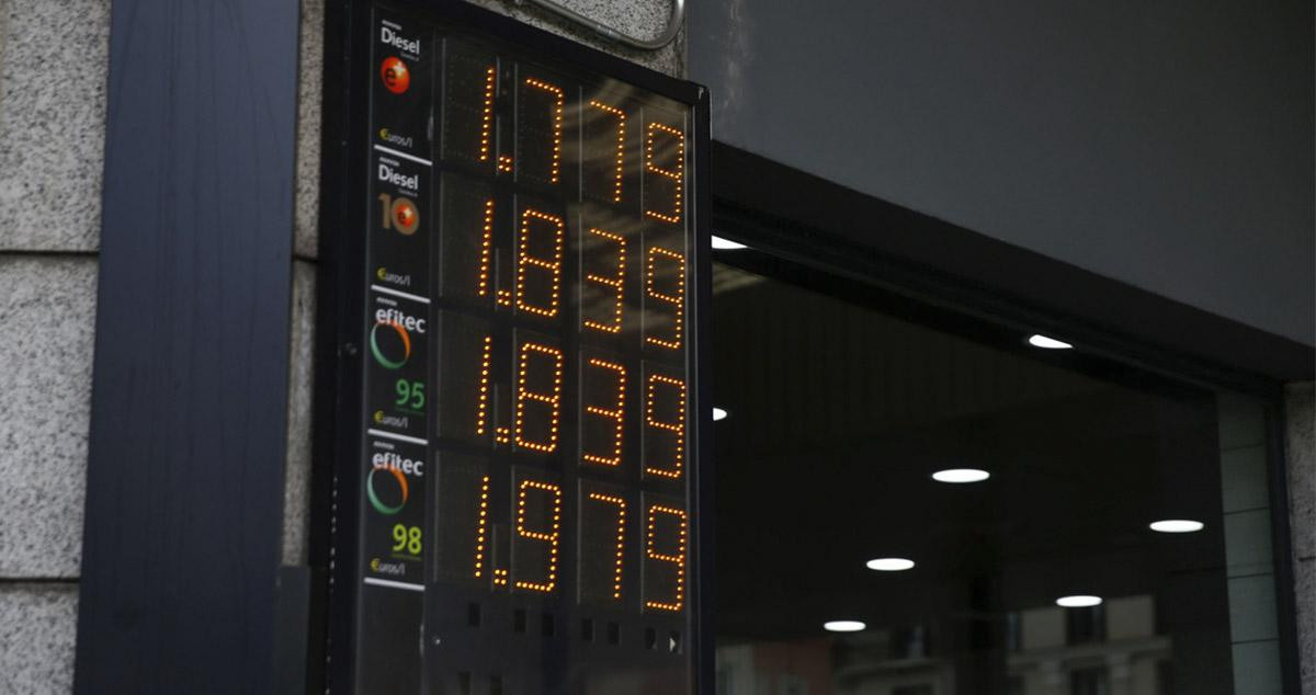 El combustible ha protagonizado una escalada de precios en las gasolineras / EFE