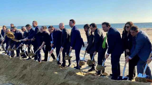 Iberdrola inicia la construcción del primer gran parque eólico marino de EEUU / EP