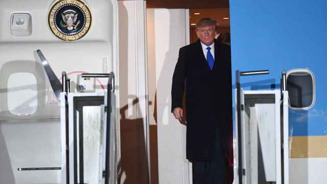Donald Trump a su llegada el lunes a Londres para asistir a la cumbre de la OTAN / EFE