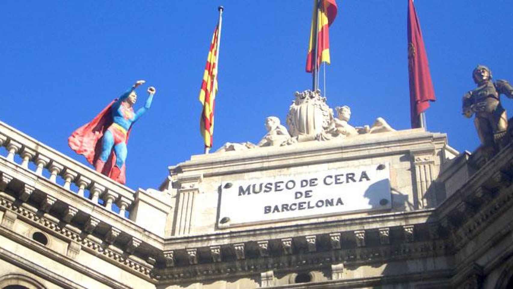 Entrada del Museo de Cera de Barcelona, que busca un comprador / MdC