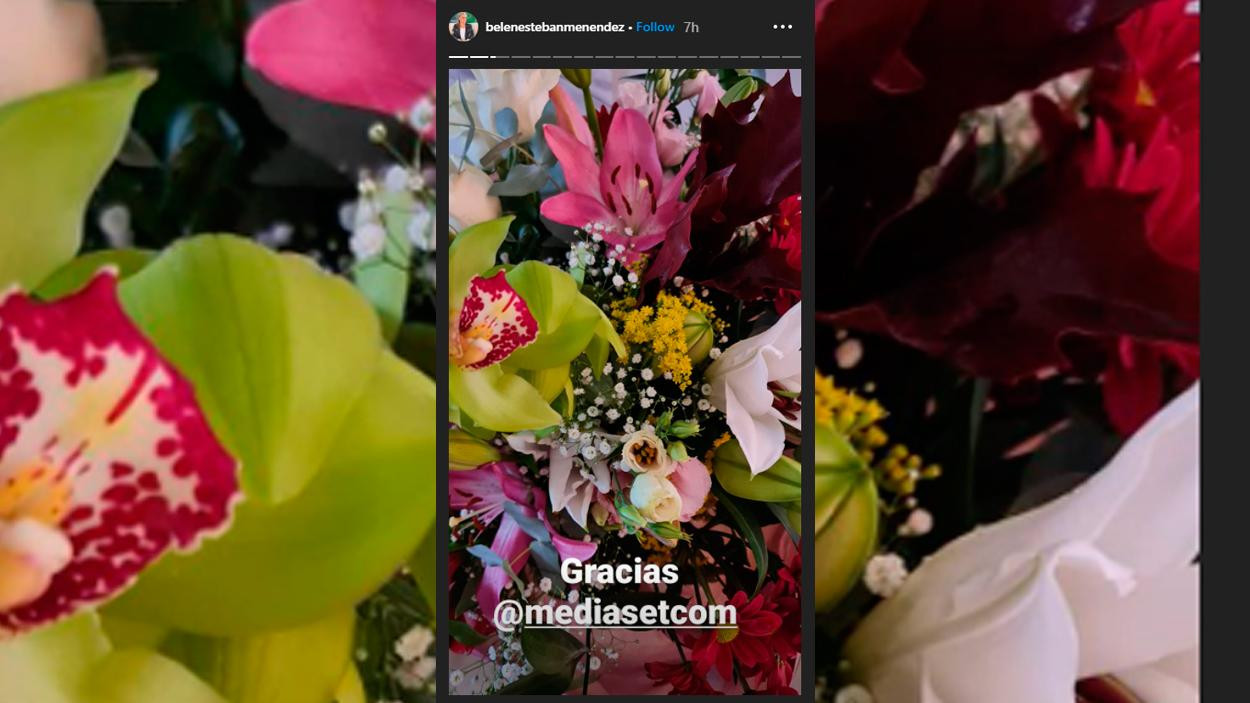 Belén Esteban muestra el ramo de flores que le ha regalado Mediaset por su cumpleaños / INSTAGRAM