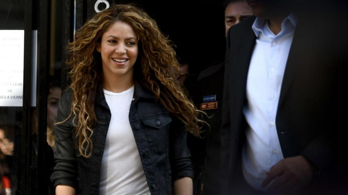 Shakira sale de los juzgados tras declarar