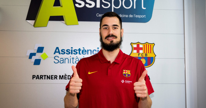 Nikola Kalinic, la nueva figura del Barça de basket, superando las pruebas médicas / FCB