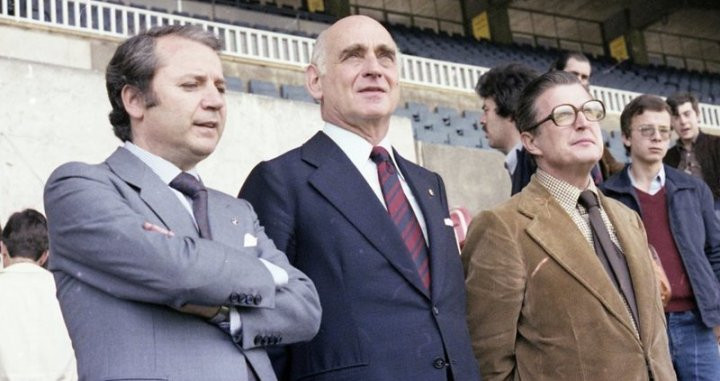 José Luis Núñez posa con nicolau Casaus y Ferran Ariño / FCB Archivo