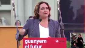 Ada Colau, candidata de Barcelona en Comú, llorando en el mitin central de campaña para las municipales / CG