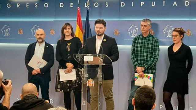 Oskar Matute (EH BIldu), Laura Borràs (JxCat), Gabriel Rufián (ERC), Néstor Rego (BNG) y Mireia Vehí (CUP), en el Congreso de los Diputados / ERC