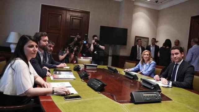 Las negociaciones entre PP y Vox para gobernar el Ayuntamiento de Madrid se cerraron de madrugada / EUROPA PRESS