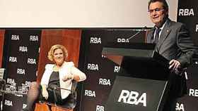El presidente de la Generalidad, Artur Mas, junto a la asesora del CATN Pilar Rahola