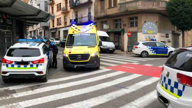 Un vehículo sanitario de Ambulancias Egara en Lleida / GULL