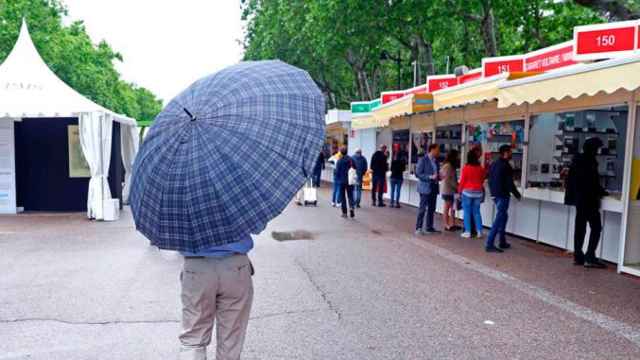 Casetas instaladas en el Parque del Retiro con motivo de la 77 edición de la Feria del Libro de Madrid