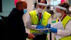 Controles de seguridad en el aeropuerto de Barcelona-El Prat / EP