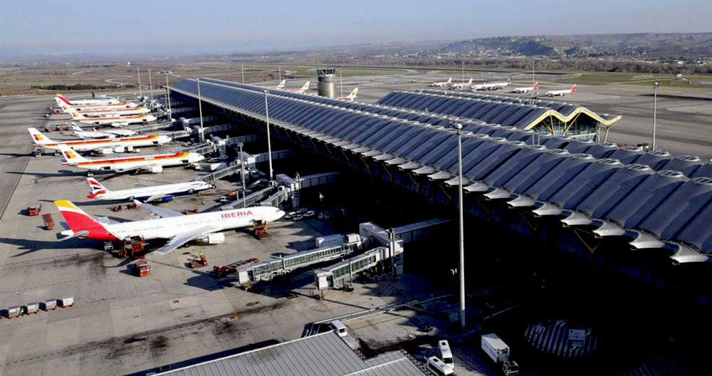 Uno de los hangares de Iberia en el aeropuerto de Madrid-Barajas / EFE
