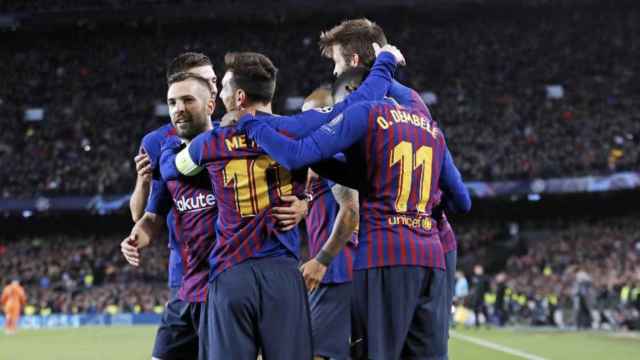 Una foto de los jugadores del Barça celebrando un gol ante el Olympique de Lyon / FCB