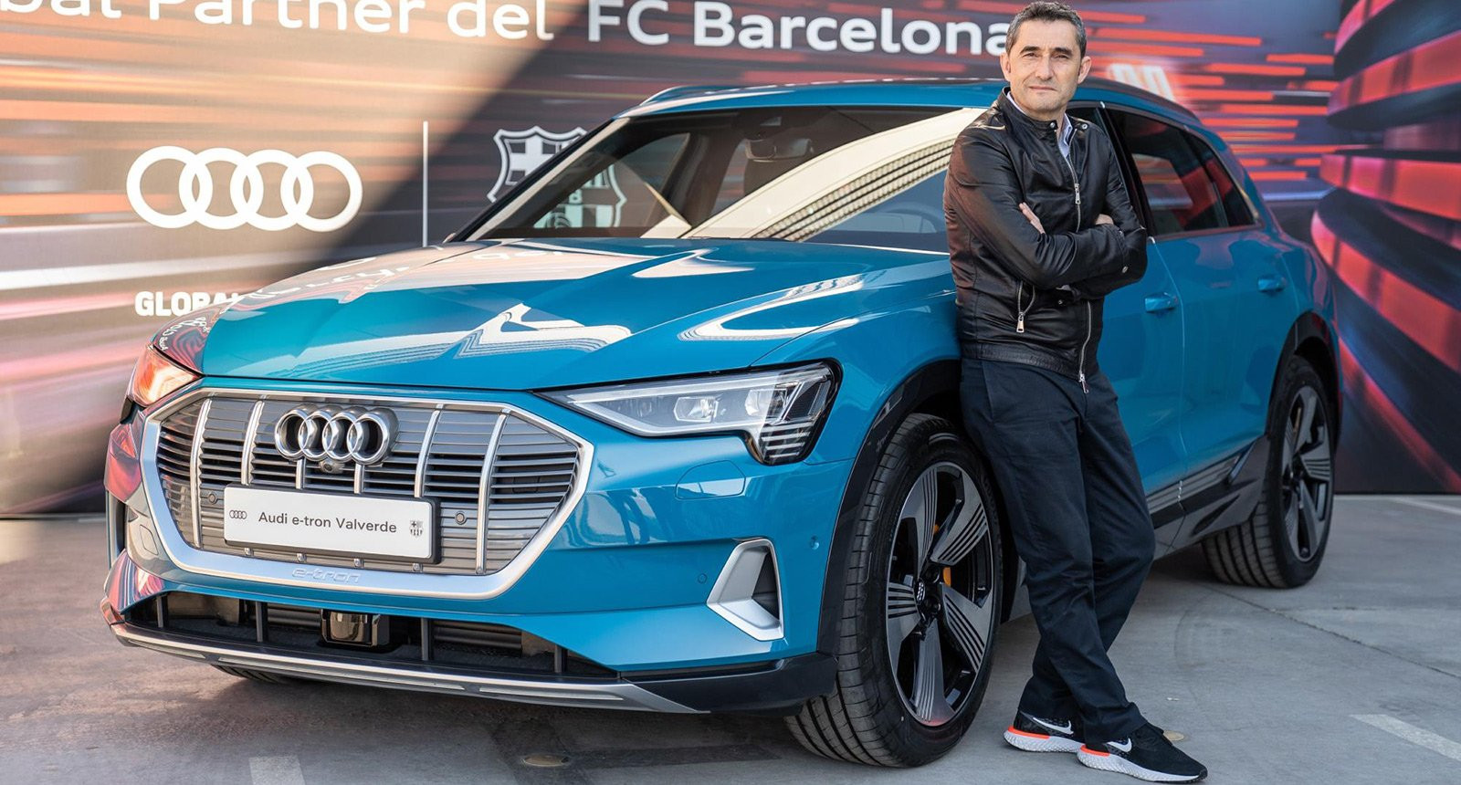 Ernesto Valverde con un Audi, marca que podría finalizar su patrocinio con el FC Barcelona / FCB
