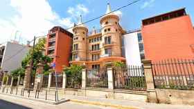 Escuela Mas Casanovas del barrio del Guinardó, al lado de la cual el Ayuntamiento de Barcelona podrá un albergue para adictos / AYUNTAMIENTO DE BARCELONA