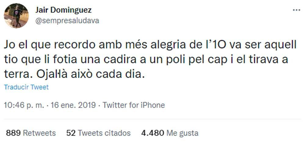 Jair Domínguez, deseando en 2019 que se lancen sillas a la cabeza de la policía cada día / @sempresaludava (TWITTER)
