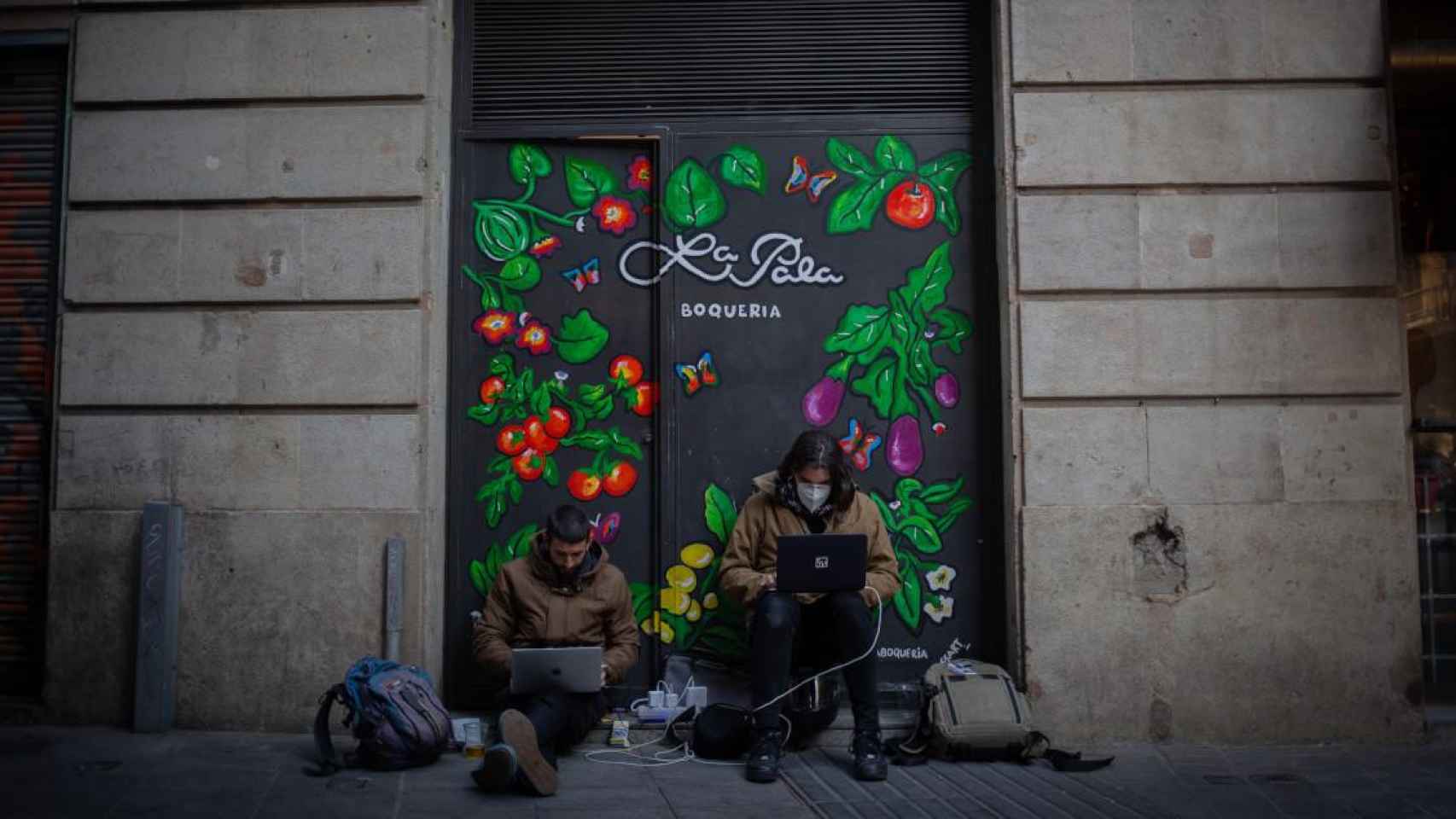 Un comercio cerrado en el centro de Barcelona / EP