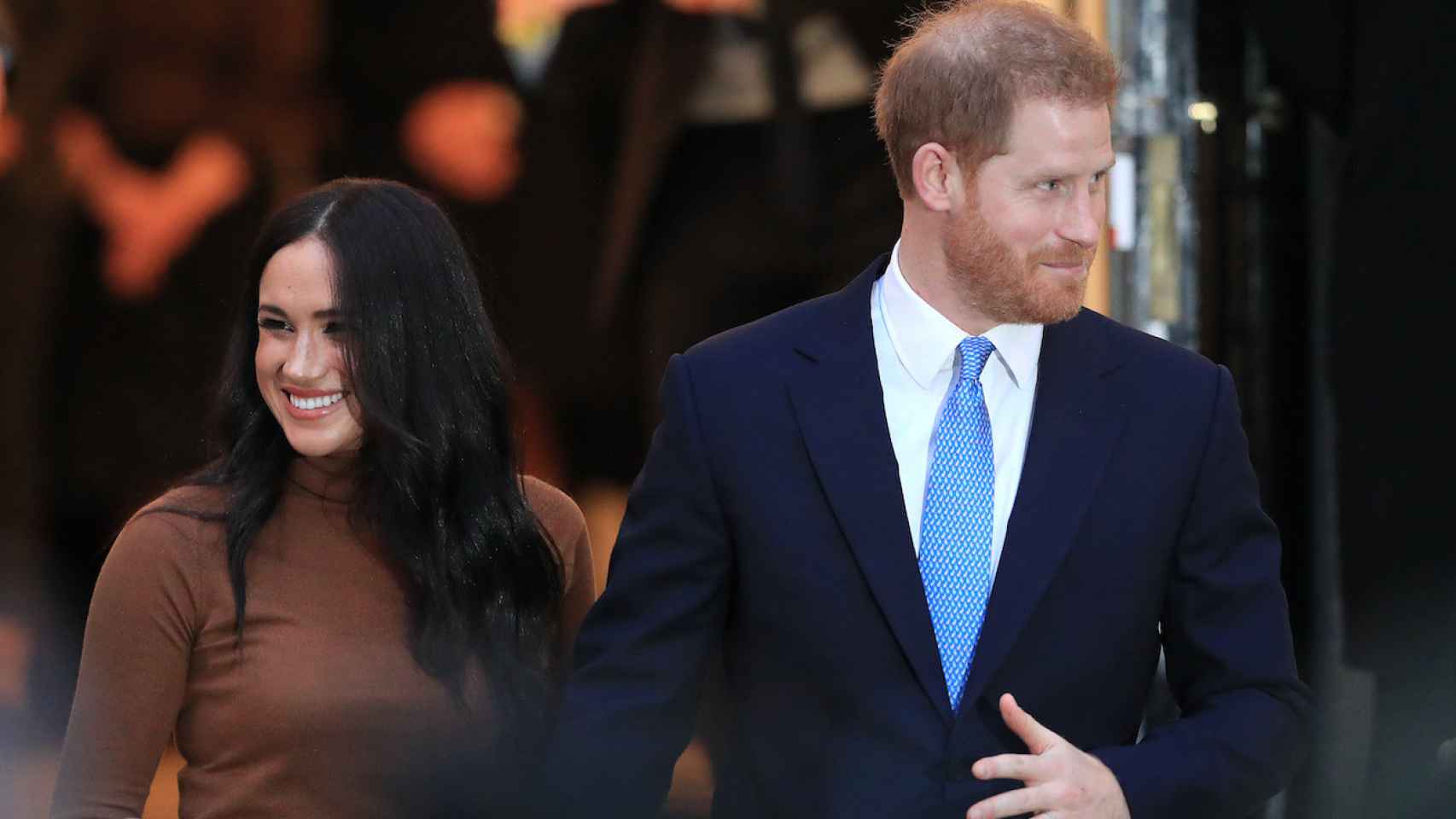 El príncipe Harry y Meghan Markle se desvinculan de la Familia Real Británica / AGENCIAS