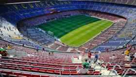 Una imagen del Camp Nou con poco público / Redes