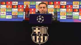 Xavi Hernández, en la sala de prensa del Camp Nou: Nos queda una bala / CULEMANIA