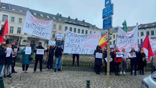 La primera manifestación en Bélgica para denunciar el caso del corazón desaparecido de Saimir, albanés fallecido en Barcelona / CEDIDA