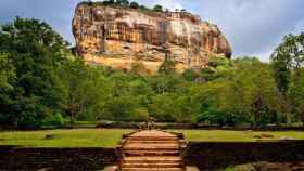 Una imagen de una montaña sagrada en Sri Lanka / PIXABAY