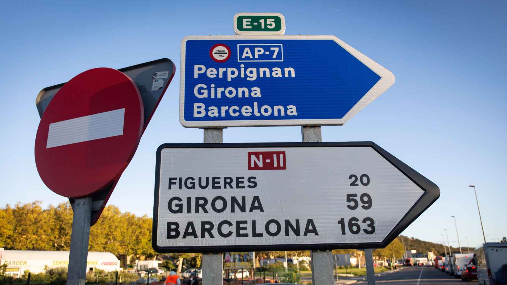 Indicacción de la AP-7 en una entrada del Empordà, autopista en la que fue detenido el hombre con el cadáver de su mujer / EUROPA PRESS