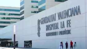Fachada del Hospital de la Fe, en Valencia, uno de los centros donde se ha retirado el medicamento
