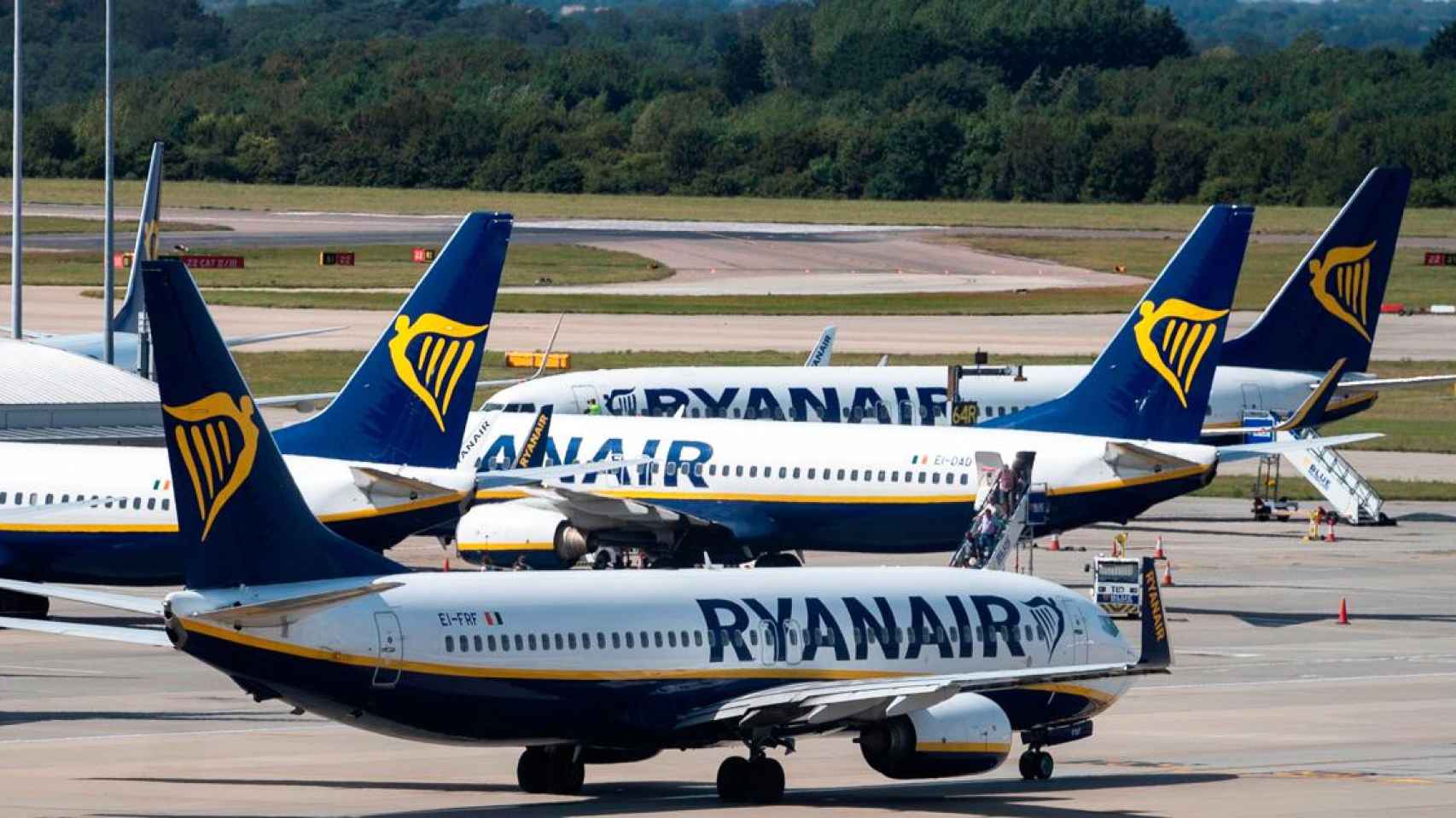 Aviones de Ryanair en el aeropuerto de Girona-Costa Brava / EFE