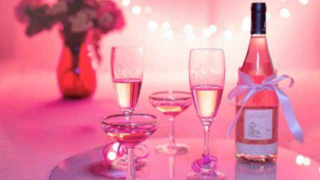Una cena romántica para celebrar San Valentín / PIXABAY