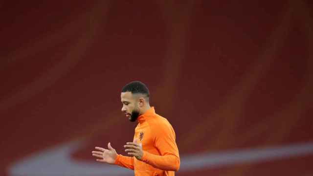 Memphis Depay, concentrado antes del partido contra España / Redes