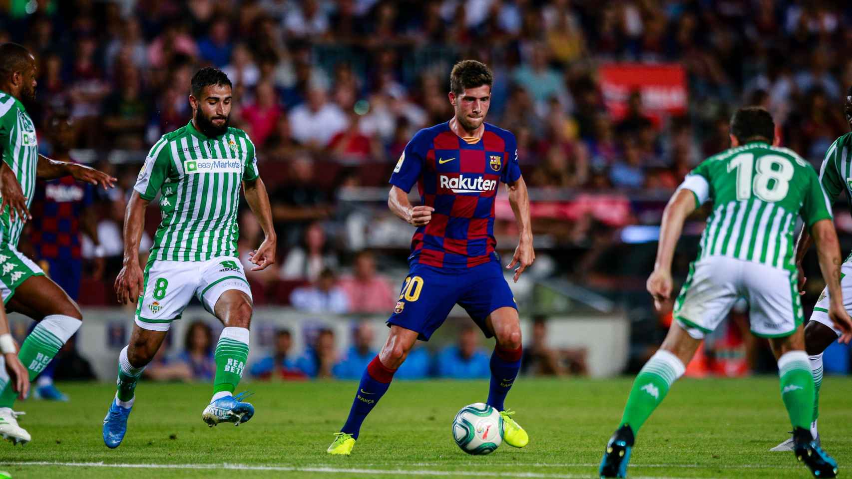 Sergi Roberto, en el partido contra el Betis en el Camp Nou | EFE