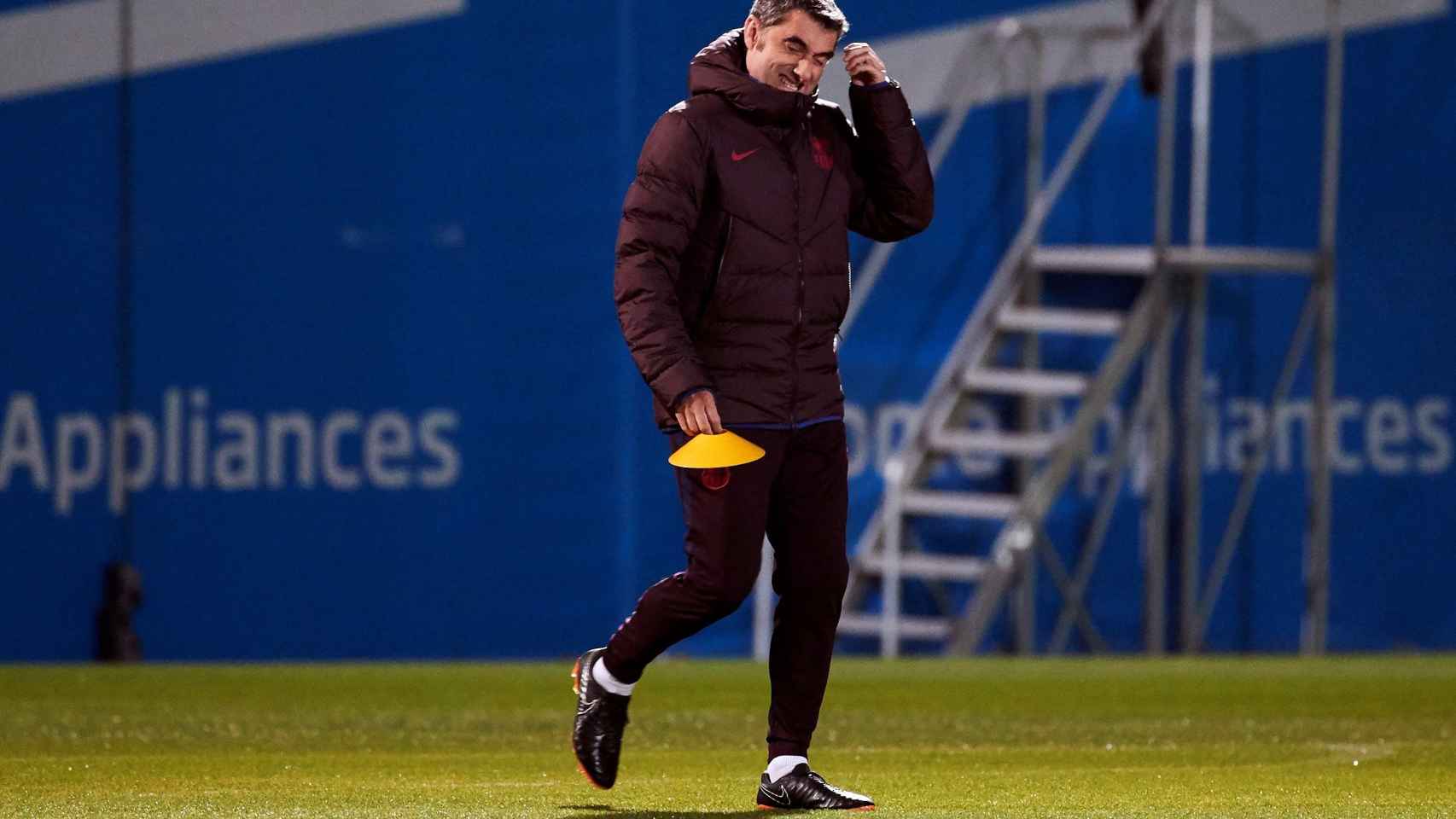 Ernesto Valverde en el entrenamiento previo al partido contra el Borussia Dortmund / EFE