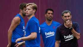 De Jong y Valverde en un entrenamiento del Barça / FC Barcelona
