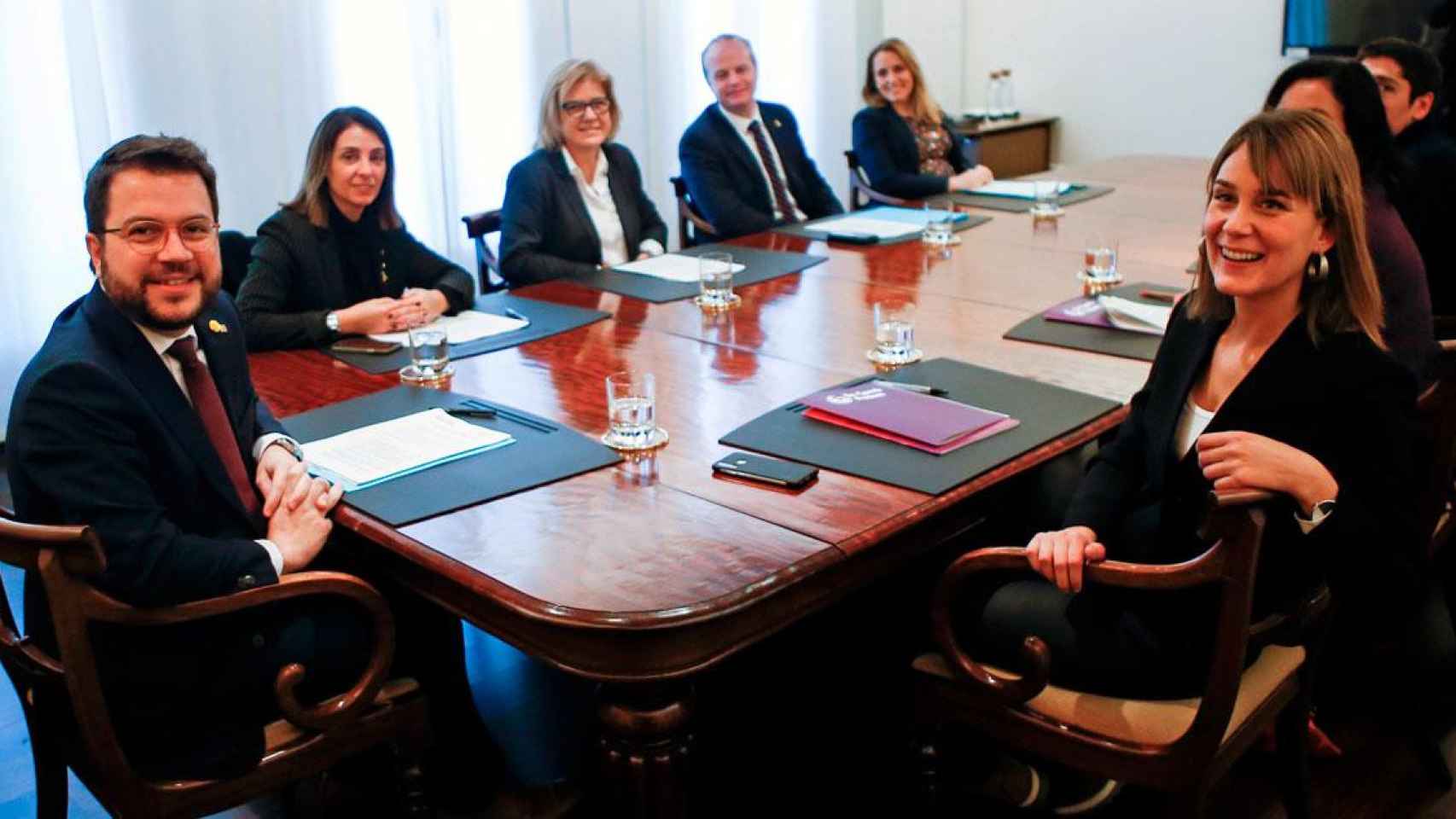 El vicepresidente de la Generalitat y líder de ERC, Pere Aragonès, y la líder de En Común Podem, Jéssica Albiach, en la negociación de los presupuestos / EFE