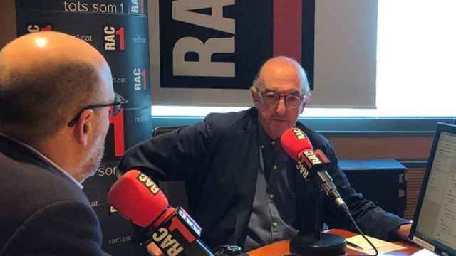 Una imagen de la entrevista de Jaume Roures ayer en RAC1