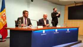 El ministro de Salud y el portavoz del Gobierno de Andorra, en rueda de prensa por el coronavirus / GOVERN ANDORRANO