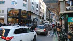 Una calle de Andorra la Vella, donde este viernes se han registrado colas kilométricas / EUROPA PRESS