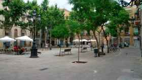 Imagen de la plaza d'Osca, uno de los lugares con más conflicto por las terrazas en Sants-Montjuïc / CG