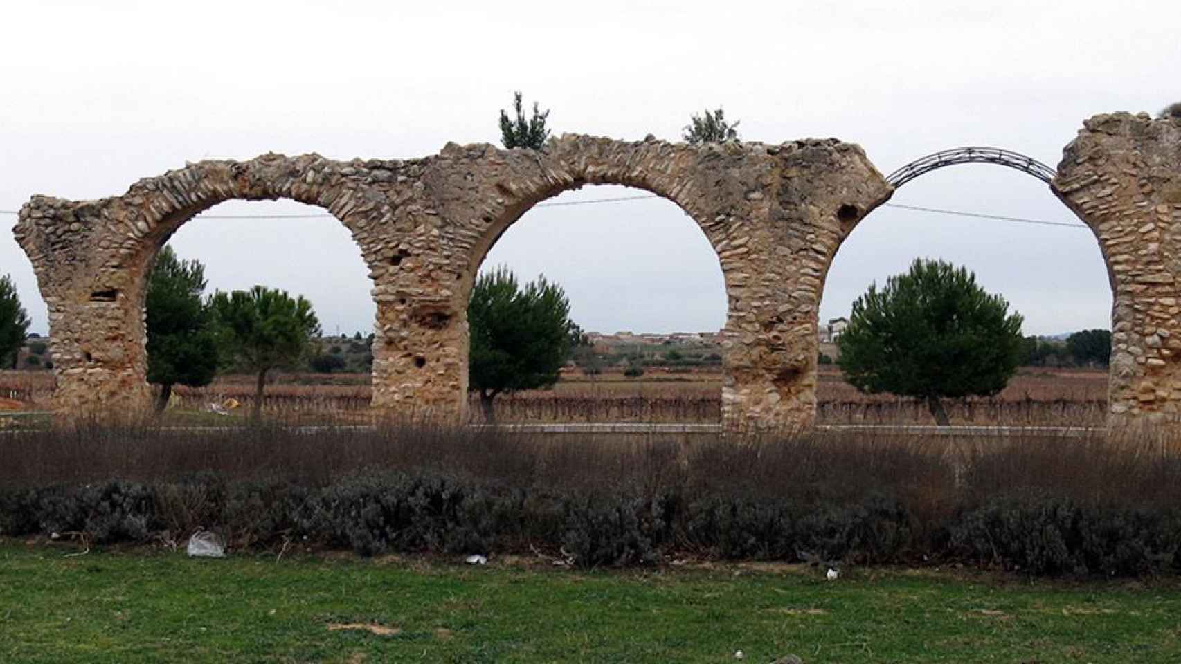 Acueducto romano (els Arquets) de Sant Jaume dels Domenys / CG
