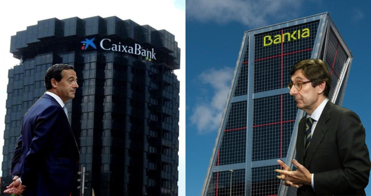 El consejero delegado de Caixabank, Gonzalo Gortázar (i), y el presidente de Bankia, José Ignacio Goirigolzarri (d), junto a las oficinas principales de ambas entidades / FOTOMONTAJE CG